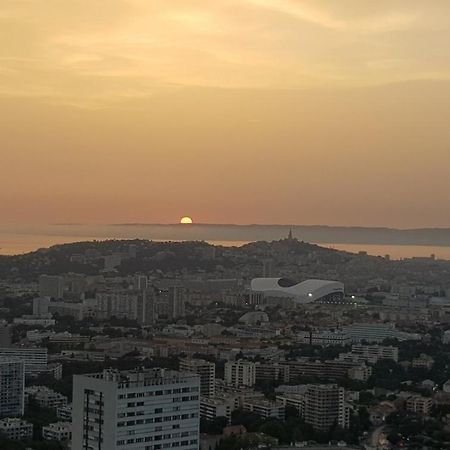 Superbe Appartement 2 Chambres Avec Vue Sur La Mer Et La Montagne Marseille Kültér fotó