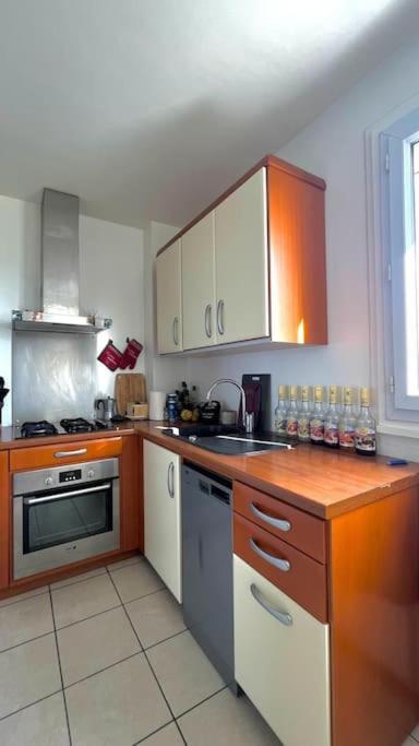 Superbe Appartement 2 Chambres Avec Vue Sur La Mer Et La Montagne Marseille Kültér fotó